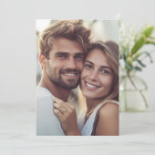 Moderne Elegante Foto Monogram Huwelijk Kaart (Staand voorkant)