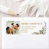 Moderne Elegante Foto & Pine Greenery Kerstmis Etiket (Insitu)