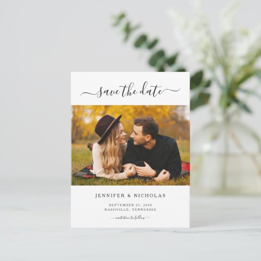Moderne elegante foto slaat het Verloving Datum op Aankondigingskaart (Staand voorkant)