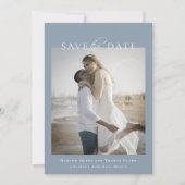 Moderne Elegante Foto Stoffig Blauw Save The Date (Voorkant)