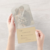 Moderne elegante fotoboter gele bruiloft RSVP All In One Uitnodiging (Afscheurbaar)