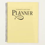 Moderne Elegante Gepersonaliseerde Gele Planner<br><div class="desc">Blijf georganiseerd in stijl met deze moderne gepersonaliseerde gele planner,  ontworpen voor degenen die van schone lijnen,  eenvoudige lay-outs en tijdloze elegantie houden. Het opvallende monochrome ontwerp maakt deze planner zowel verfijnd als veelzijdig - perfect voor werk,  school of het dagelijks leven.</div>