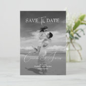 Moderne Elegante Grijsgetinte Trouwfoto met Script Save The Date (Staand voorkant)