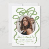 Moderne Elegante Groene Bow 2 Foto Afstuderen Aankondiging (Voorkant)