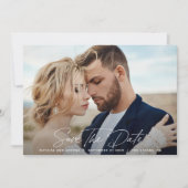 Moderne elegante huwelijksuitnodiging in script save the date (Voorkant)