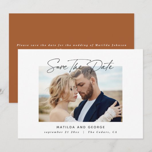 Moderne elegante huwelijksuitnodiging in script save the date (Voorkant / Achterkant)