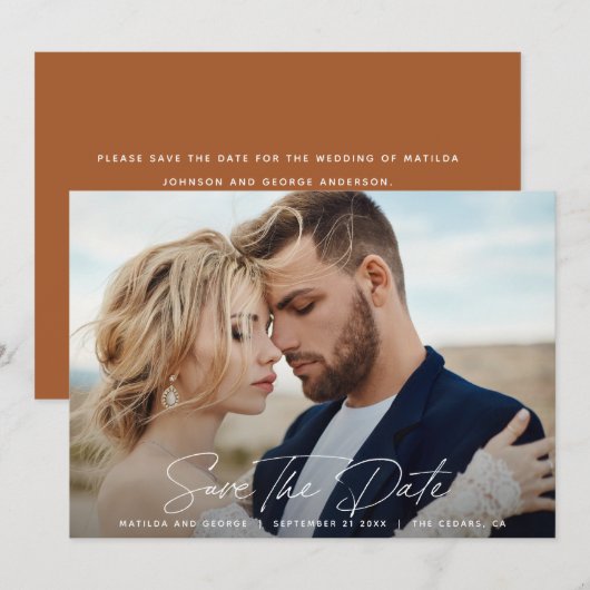 Moderne elegante huwelijksuitnodiging in script save the date (Voorkant / Achterkant)
