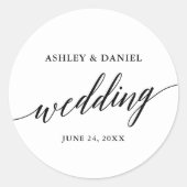 Moderne elegante kalligrafie bruiloft envelop zege ronde sticker (Voorkant)