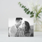 Moderne Elegante Kalligrafie Foto Save the Date Aankondigingskaart (Staand voorkant)