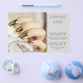 moderne elegante manicure nagellak salon flyer (Enkel)
