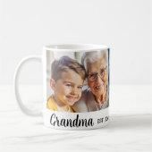 Moderne elegante oma gepersonaliseerde fotocollage koffiemok (Links)