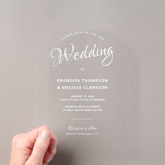 Moderne Elegante Overlay Witte Script Heldere Huwe Acryl Uitnodigingen (Insitu (Draagbaar))