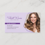 Moderne Elegante Paarse Haar Stylist Make-up QR Co Visitekaartje (Voorkant)
