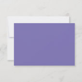 Moderne Elegante Periwinkle Wit Goud RSVP Kaartje (Achterkant)