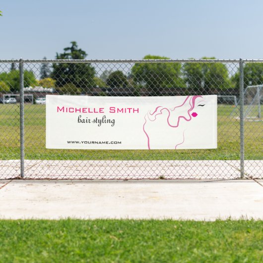 Moderne elegante roze witte kapster schoonheid mei spandoek (Insitu)