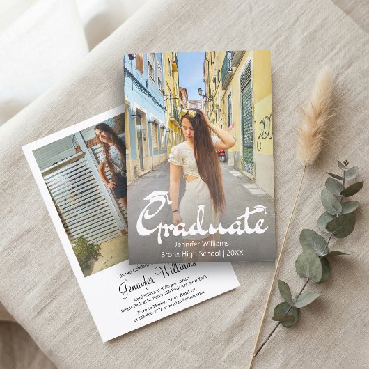 moderne elegante script 2 foto afstudeerfeest kaart