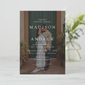 Moderne Elegante Script 2 Foto Bruiloft Kaart (Staand voorkant)