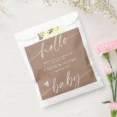 Moderne Elegante Script Lichtbruine Baby Shower Bedankzakje (Gezegeld)