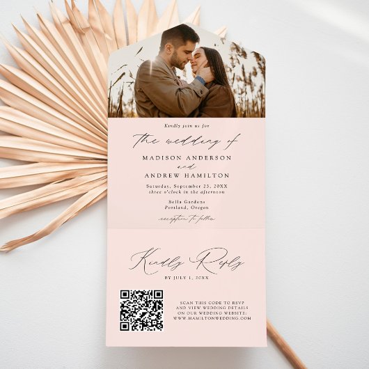 Moderne Elegante Script Roze Foto Bruiloft All In One Uitnodiging