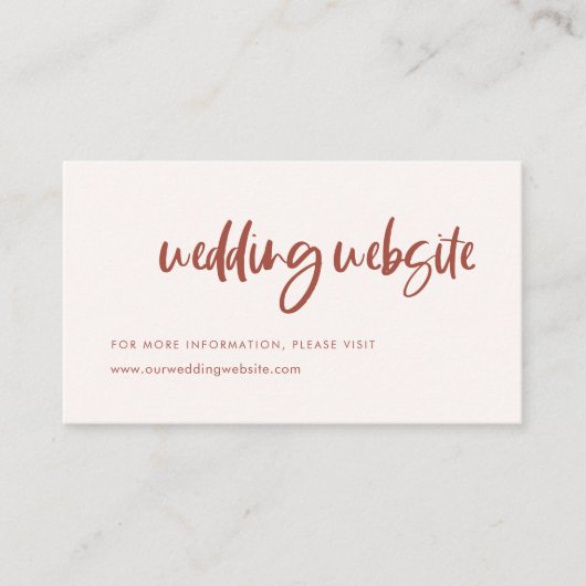 Moderne elegante sneeuwroze trouwwebsite informatiekaartje (Voorkant)