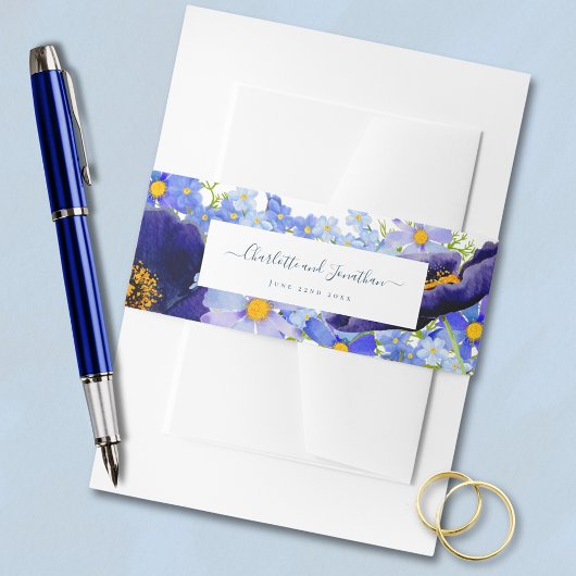 Moderne Elegante Wilde Bloemen Blauwe Bloemige Bru Uitnodigingen Wikkel