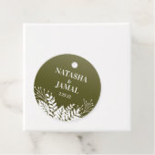 Moderne elegante witte bladeren, olijfgroen bedankjes labels (In situ)