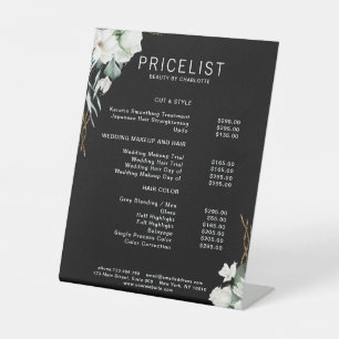 Moderne, elegante witte bloemen, prijslijst reclamebord met voetstuk