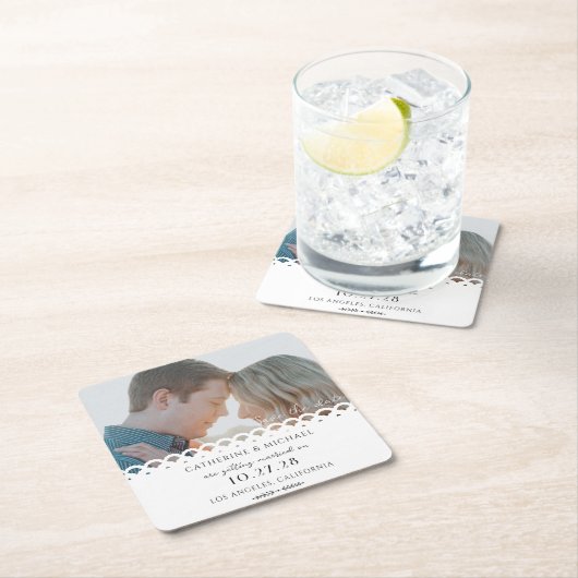 Moderne Elegante Witte Kant Foto Opslaan De Datum Kartonnen Onderzetters (Insitu)