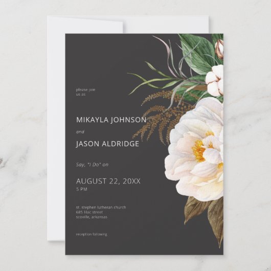 Moderne elegante witte pioenen op zwarte bruiloft kaart (Voorkant)