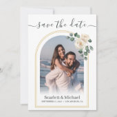 Moderne Elegante Witte Roos & Gouden Boog Bruiloft Save The Date (Voorkant)