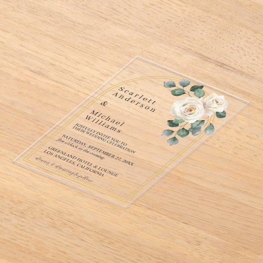 Moderne Elegante Witte Roos & Gouden Boog Trouwdag Acryl Uitnodigingen (Laagn)