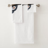 Moderne Elegante Zwarte Gouden Monogram Script Naa Bad Handdoek (Insitu)