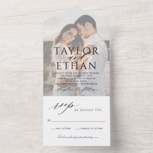 Moderne elegante zwarte trouwfoto all in one uitnodiging (Binnen)