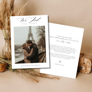 Moderne Elopement We Tied The Knot Trouwfoto Aankondiging