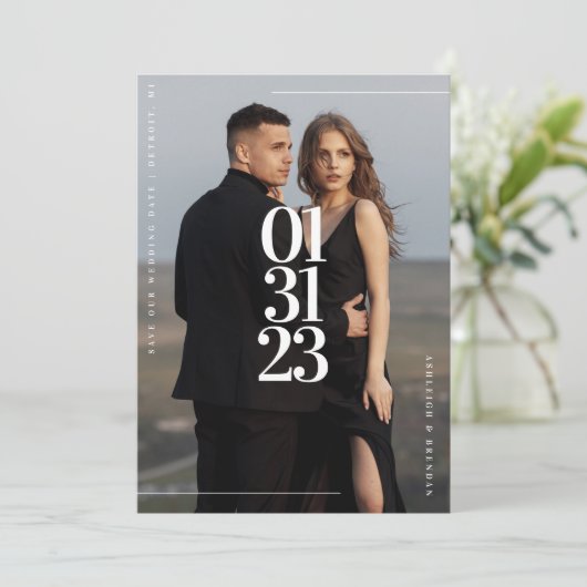 Moderne en eenvoudige foto's opslaan de datumkaart save the date (Staand voorkant)