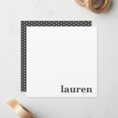 Moderne en grafische monogram naam in houtskool notitiekaartje (Voorkant / Achterkant in situ)