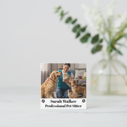 Moderne en professionele huisdierenoppas vierkante visitekaartje (Staand voorkant)