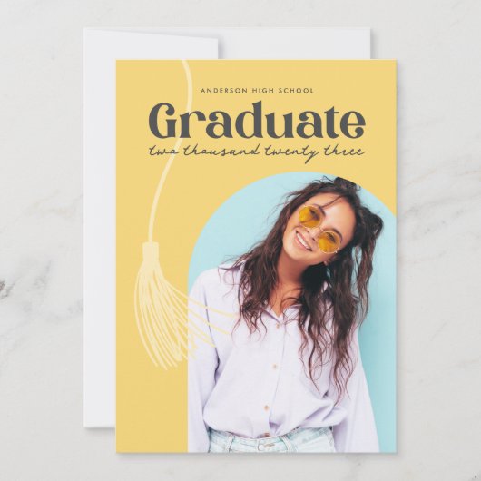 Moderne en Retro gele Afstuderen uitnodiging (Voorkant)