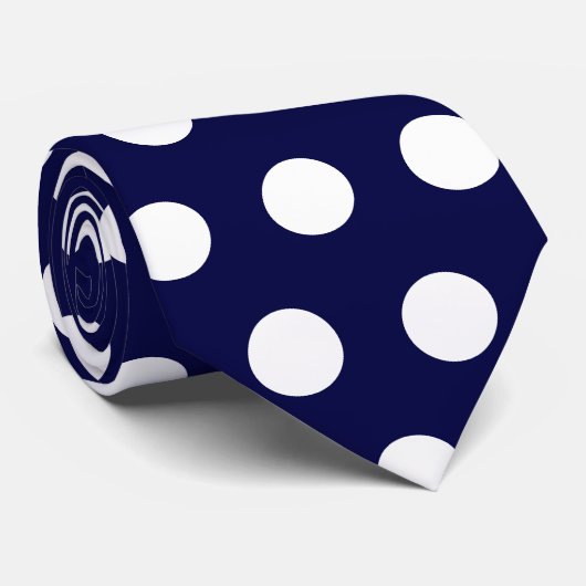 Moderne en schattige grote marineblauwe witpoolpun stropdas (Opgerold)