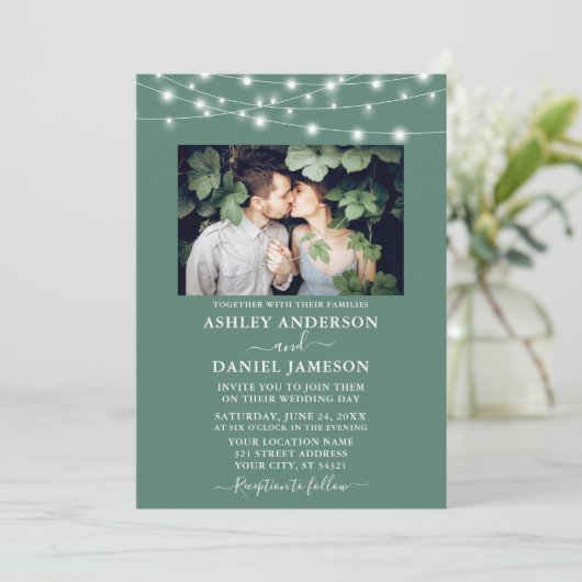 Moderne Eucalyptus Green Licht Foto Weddenschap Kaart (Staand voorkant)