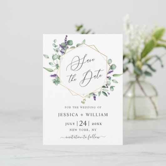 Moderne Eucalyptus Lavender Foliage Wedding Save The Date (Staand voorkant)