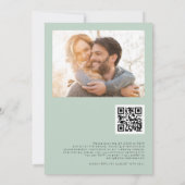 Moderne Eucalyptus Photo QR Code Weddenschap Kaart (Achterkant)