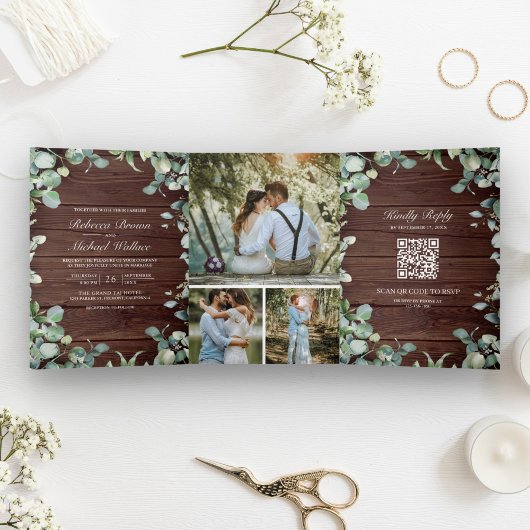 Moderne Eucalyptus QR Code Rustieke Houten Trouwka Drieluik Uitnodiging