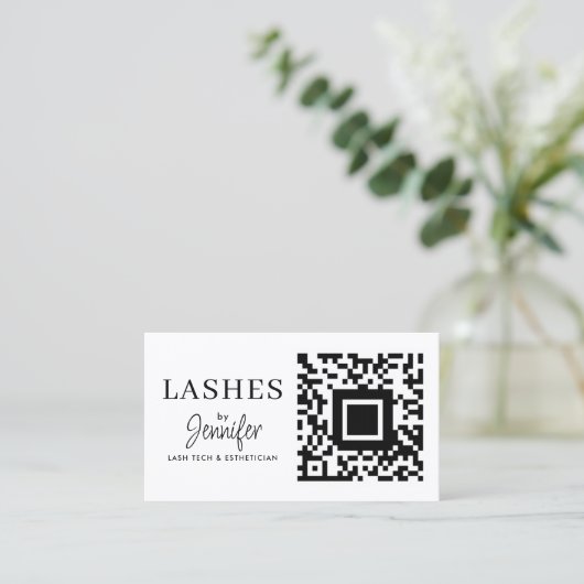 Moderne Eyelash-uitbreidingen QR-code zwart en wit Visitekaartje (Staand voorkant)