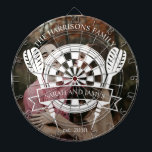 Moderne Familie Aangepaste Naam Trouwfoto Dartbord<br><div class="desc">De Modern Family Custom Name Wedding Photo Dart Board combineert entertainment met persoonlijke flair, met een eigentijds ontwerp dat een foto van uw keuze benadrukt naast de naam van het paar en de trouwdatum. Dit op maat gemaakte dartbord is een fantastisch middelpunt voor bruiloftsfeesten of een unieke aandenken om de...</div>