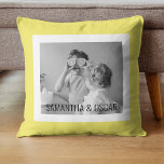 Moderne familie foto Geel Eenvoudig Lovely Gift Kussen<br><div class="desc">Moderne familie foto Geel Eenvoudig Lovely Gift</div>