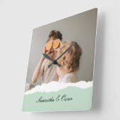 Moderne familie foto & persoonlijke naam Mint Gift Vierkante Klok (Hoek)