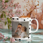 Moderne familie foto's en zwarte Stippen — mooie c Koffiemok<br><div class="desc">Moderne familie foto's en zwarte Stippen — mooie cadeautjes</div>