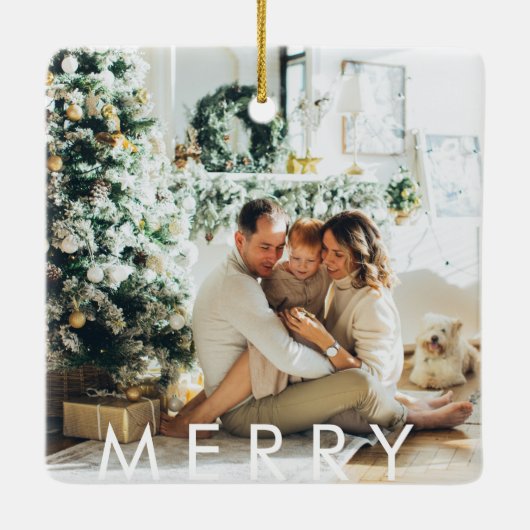 Moderne familiefoto en Happy Holiday & Merry Keramisch Ornament (Achterkant)