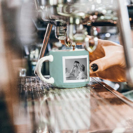 Moderne familiefoto Gemakkelijk met een eenvoudige Espresso Kop